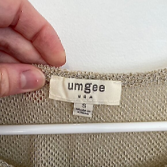 UMGEE Gold / Tan Open Weave Knit Asymmetrical Sharkbite Hem 3/4 Sleeve Tunic Top - Picture 4 of 12